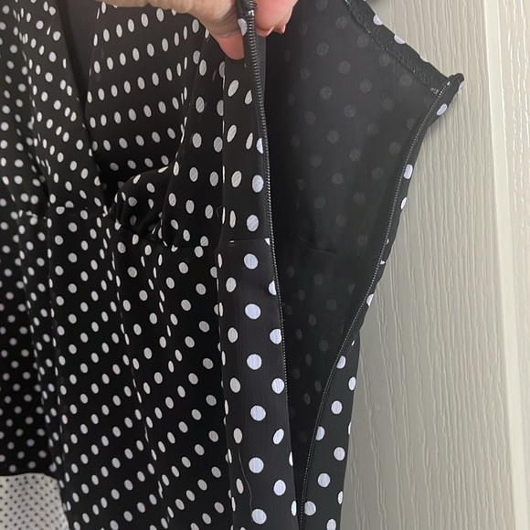 Lane Bryant Sz 14/16 Black and White Polka Dot Hi Waist Blouse w/ Matching Sash - Picture 4 of 10